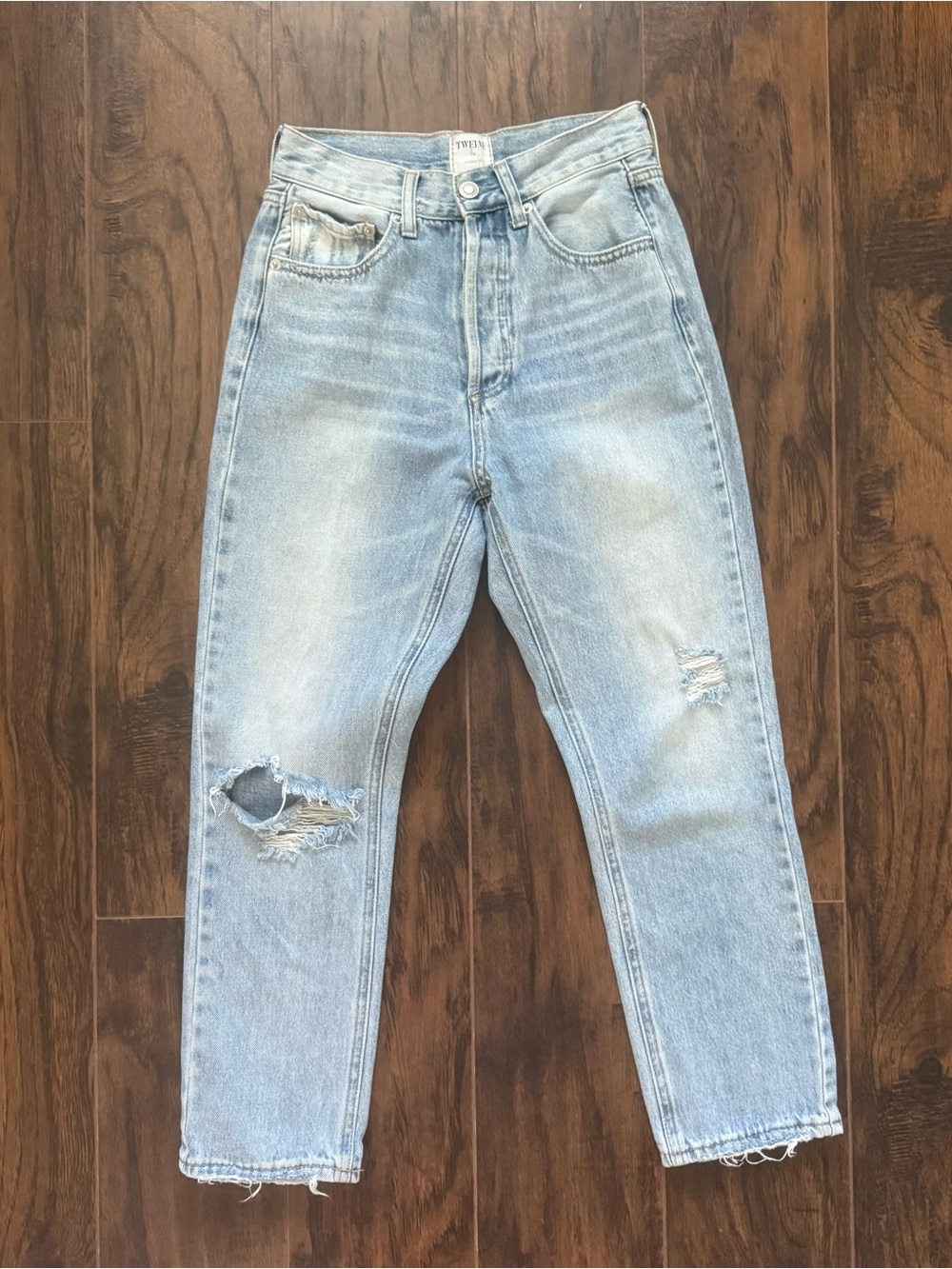 Twelve by ontwelfth Size 25 Cancun Light-wash Distressed Jeans